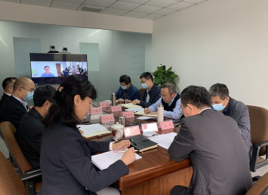 美高梅集团召开党委理论学习中心组学习钻研会